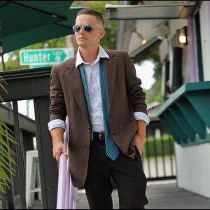 Meet your Posher, Tyler